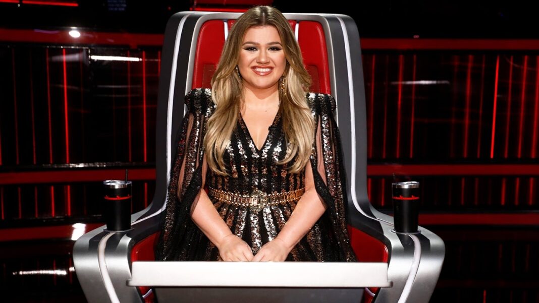 Kelly Clarkson and Girl Named Tom Return for 'The Voice' Finale
