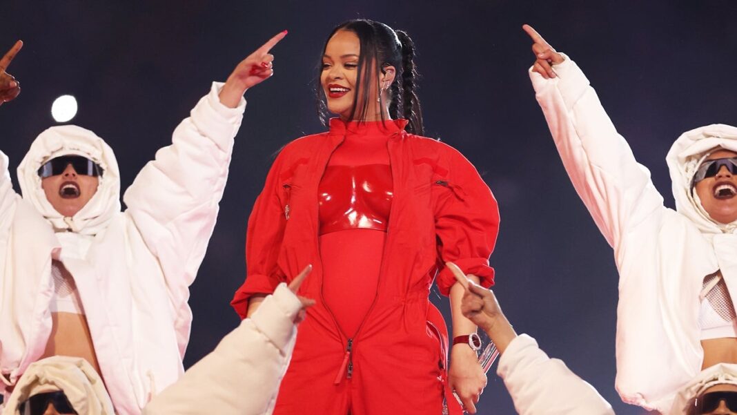 Rihanna Is Pregnant, Debuts Baby Bump During Super Bowl Halftime Show