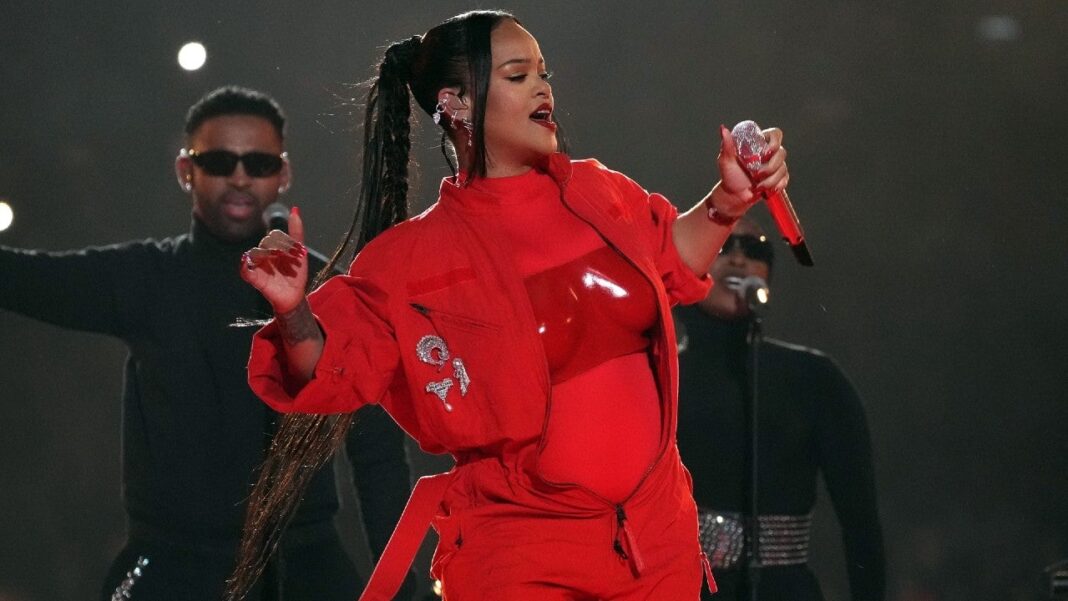 Watch Rihanna Celebrate Super Bowl Halftime Show, Pregnancy Reveal