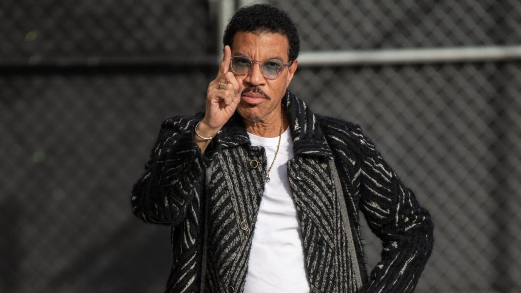 Lionel Richie Jokes His 'All Night Long' Is Now a 'Fierce 15 Minutes'