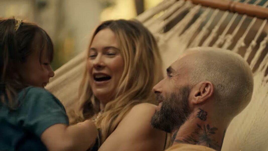 Adam Levine, Behati Prinsloo and Kids Star in Maroon 5's Music Video