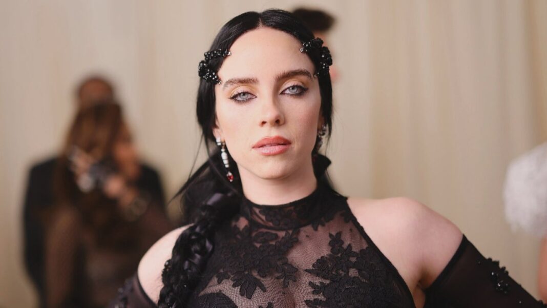 Billie Eilish Keeps the Met Gala Bathroom Selfie Tradition Alive