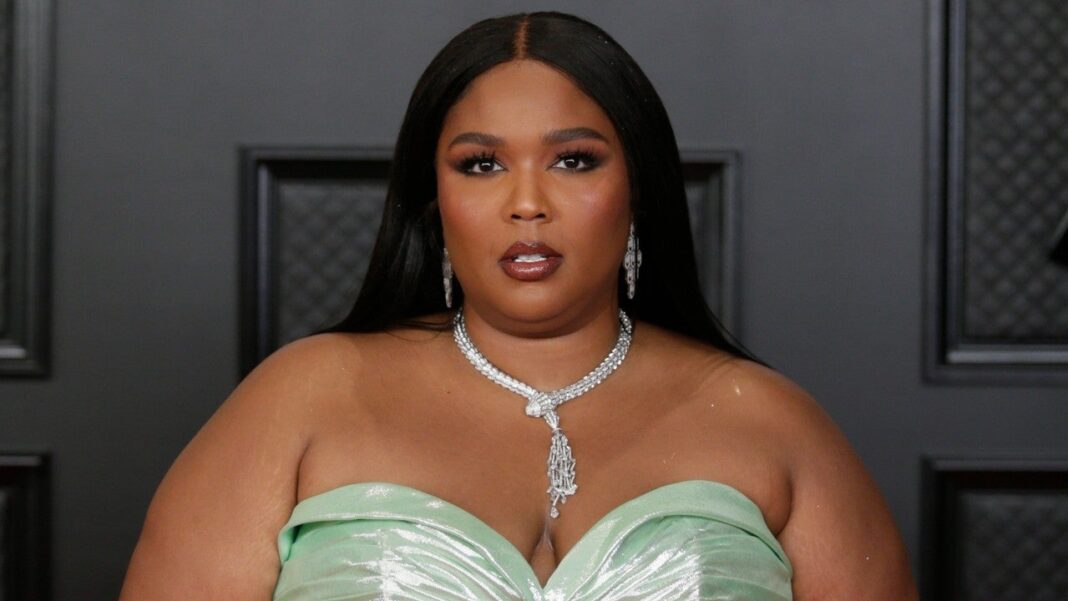 Lizzo Explains Why She Canceled Montreal Concert Over Health Concerns