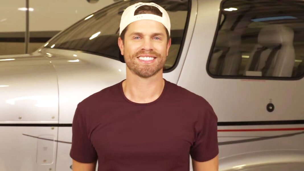 Inside Dustin Lynch's Personal Airplane