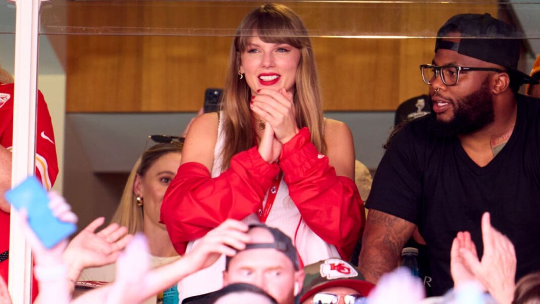 Taylor Swift Attends Travis Kelce's Game: NFL Stars React