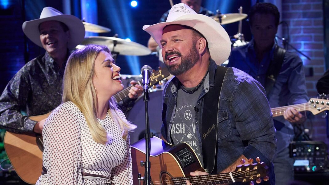 Garth Brooks on Kelly Clarkson Collab, Trisha Yearwood Inspiring Her