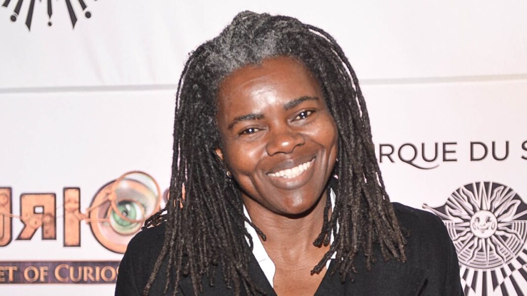 Tracy Chapman: First Black Songwriter to Win CMA Song of the Year