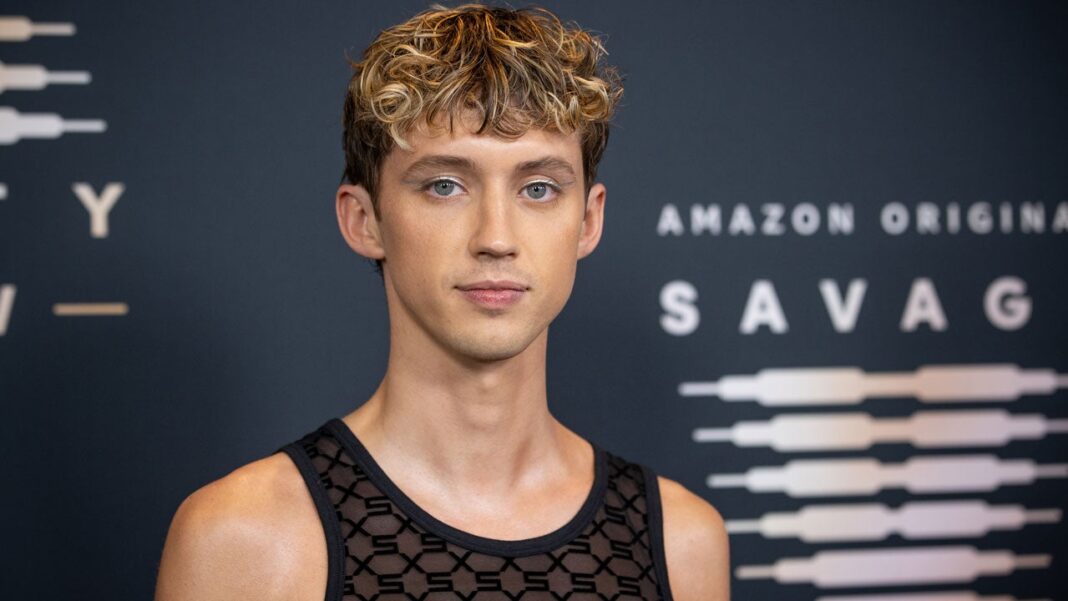 Troye Sivan Reacts to Timothee Chalamet’s 'SNL' Sketch About Him