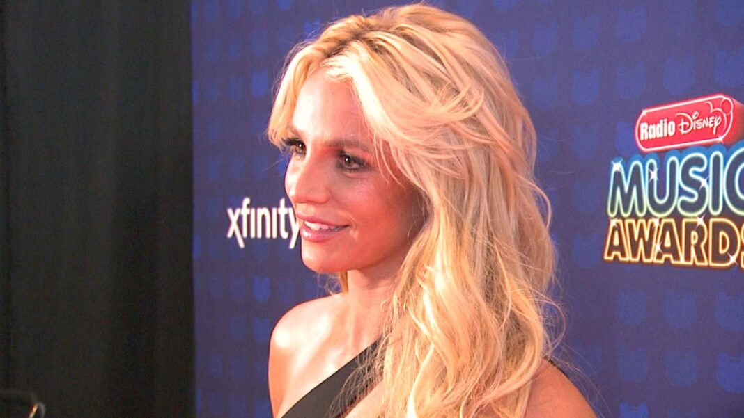 Britney Spears Says It's 'So Weird Being Single' 3 Months After Split