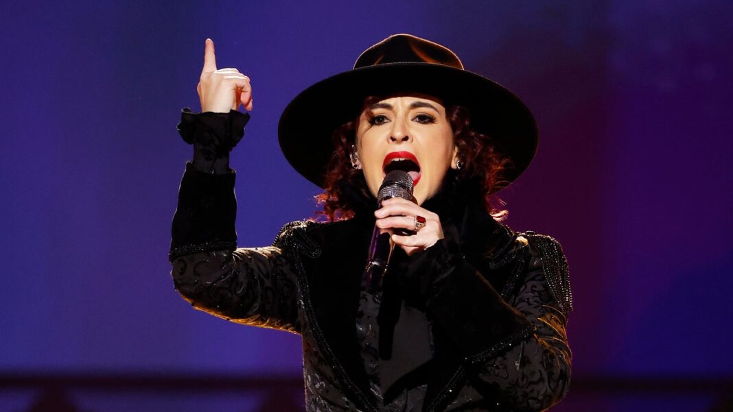 'The Voice' Top 9: Jordan Rainer Rocks Out on a Blake Shelton Classic