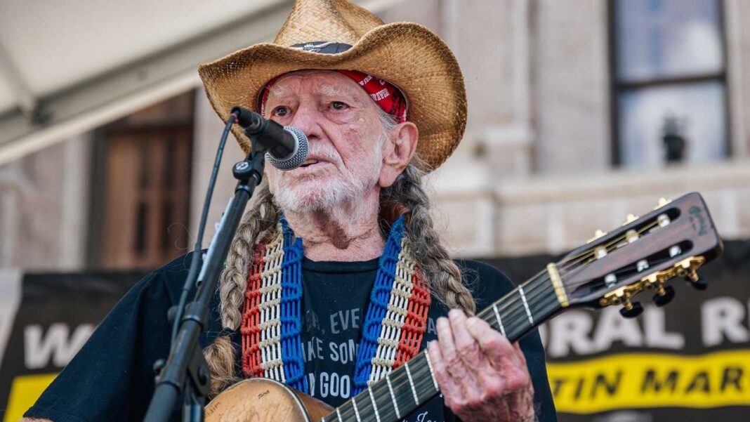 Willie Nelson Reveals the Way His Ex-Wife Found Out About His Affair
