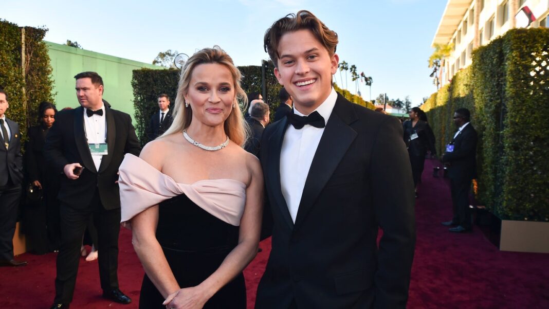 Reese Witherspoon's Son Deacon Phillippe on His Golden Globes Debut