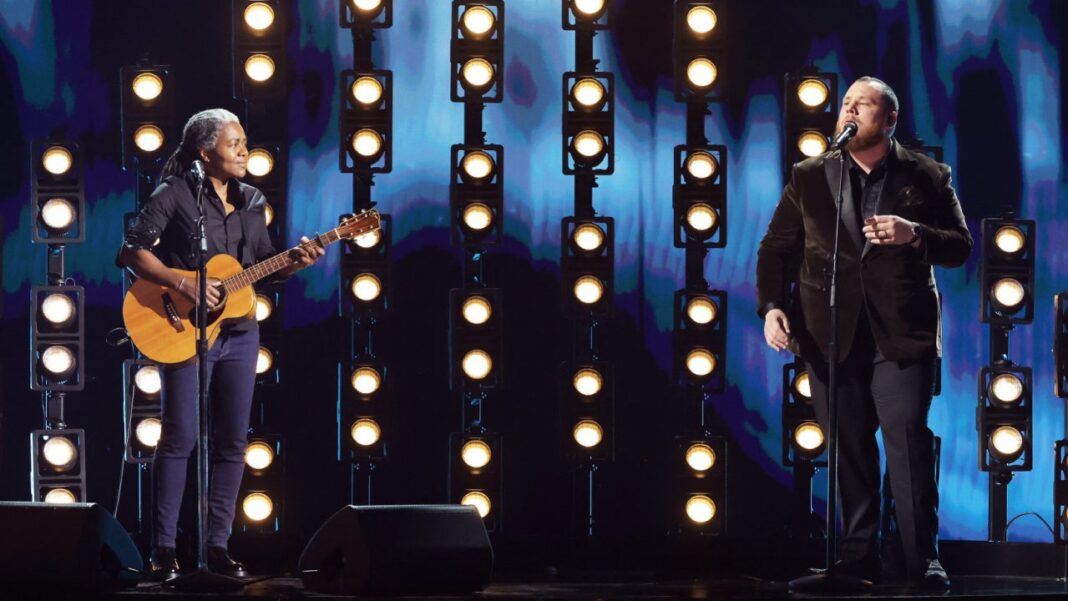 Tracy Chapman and Luke Combs Perform 'Fast Car' at 2024 GRAMMYs